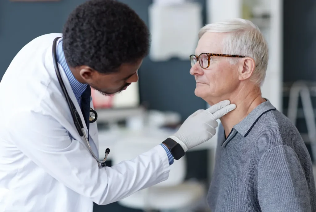 Plano de saude para terceira idade cuidados e reajustes